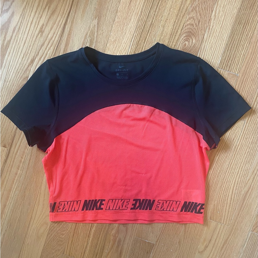 Nike Dry Fit short sleeve mesh crop top. Size L.